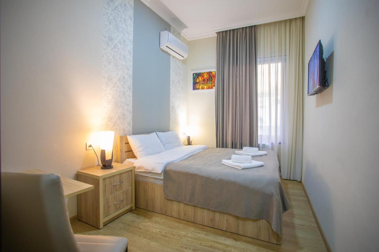 Peradia Hotel คูทายสิ ภายนอก รูปภาพ